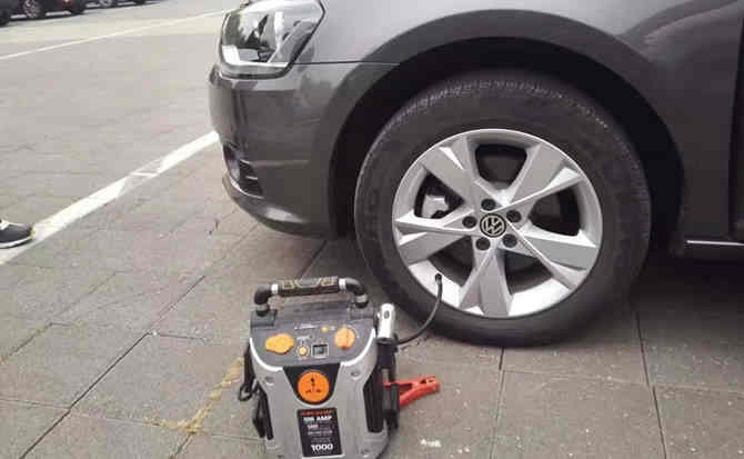 永仁汽车搭电案例